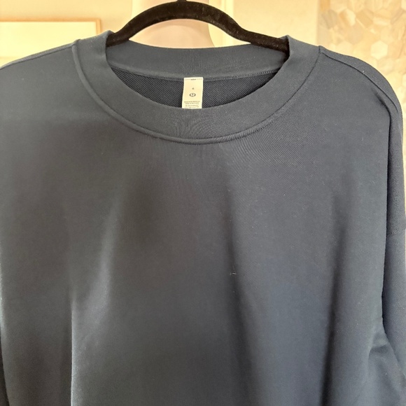 NWT Lululemon Perfectly Oversized Cropped Crew - Picture 2 of 3